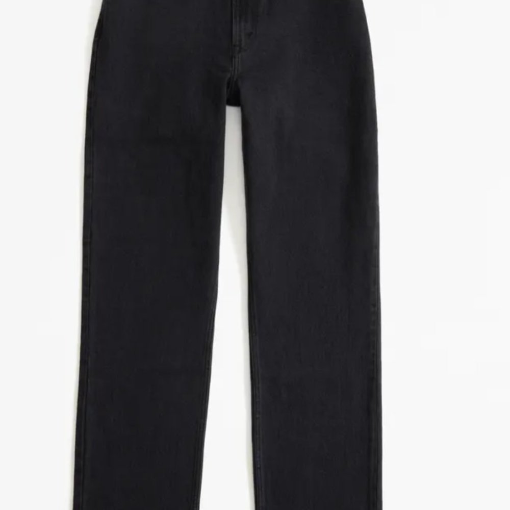 Abercrombie Curve Love Ultra High Rise 90s Straight Jean